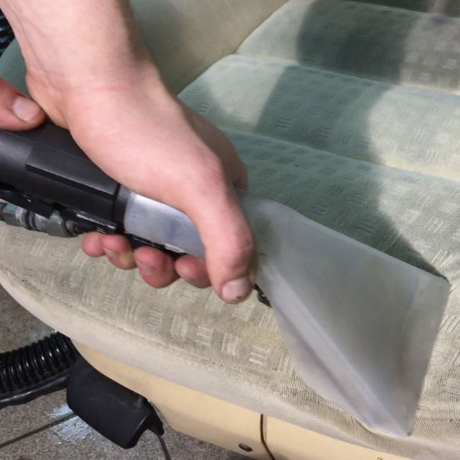 Oto koltukları yıkama hizmeti